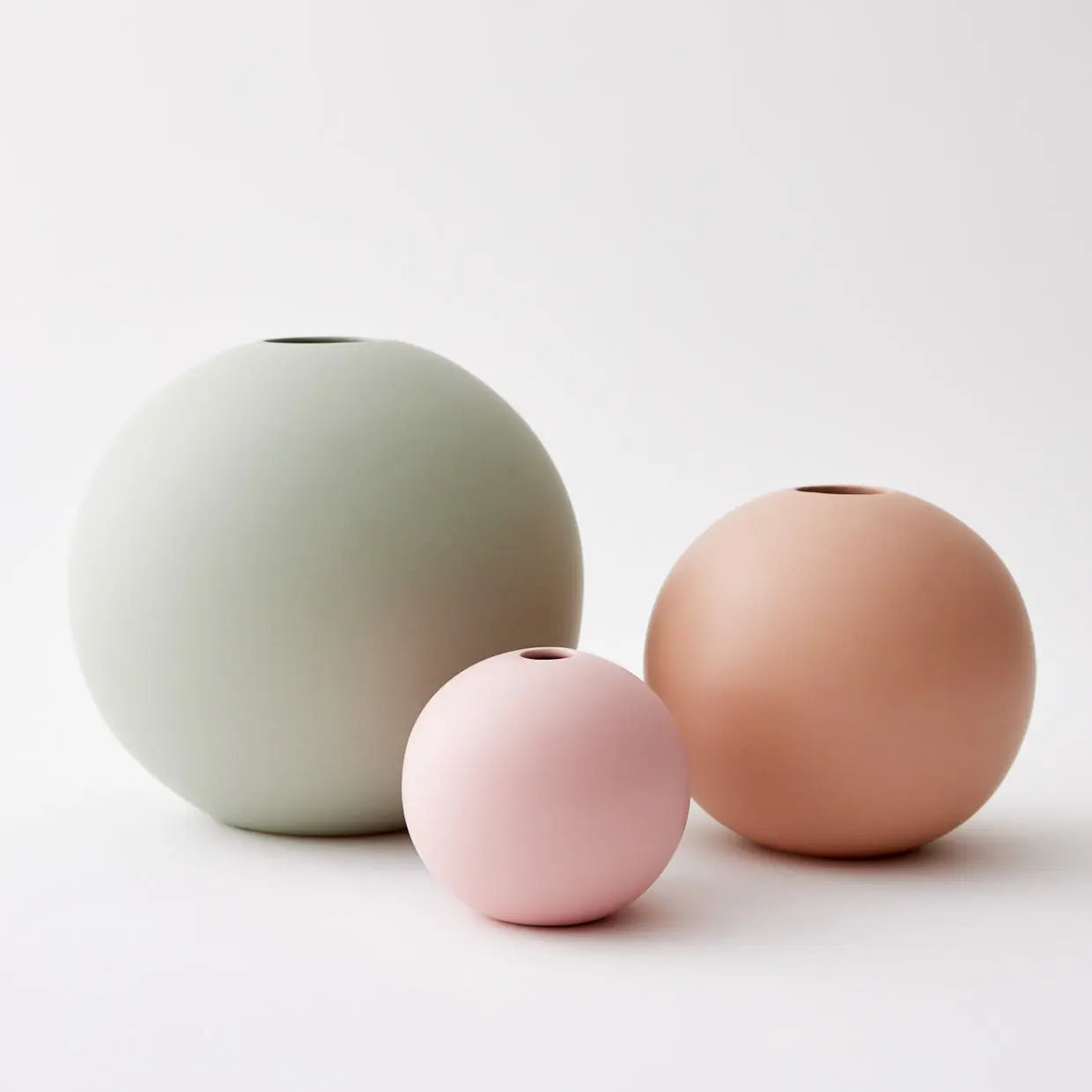 Bubbly Ceramic Vase Beige