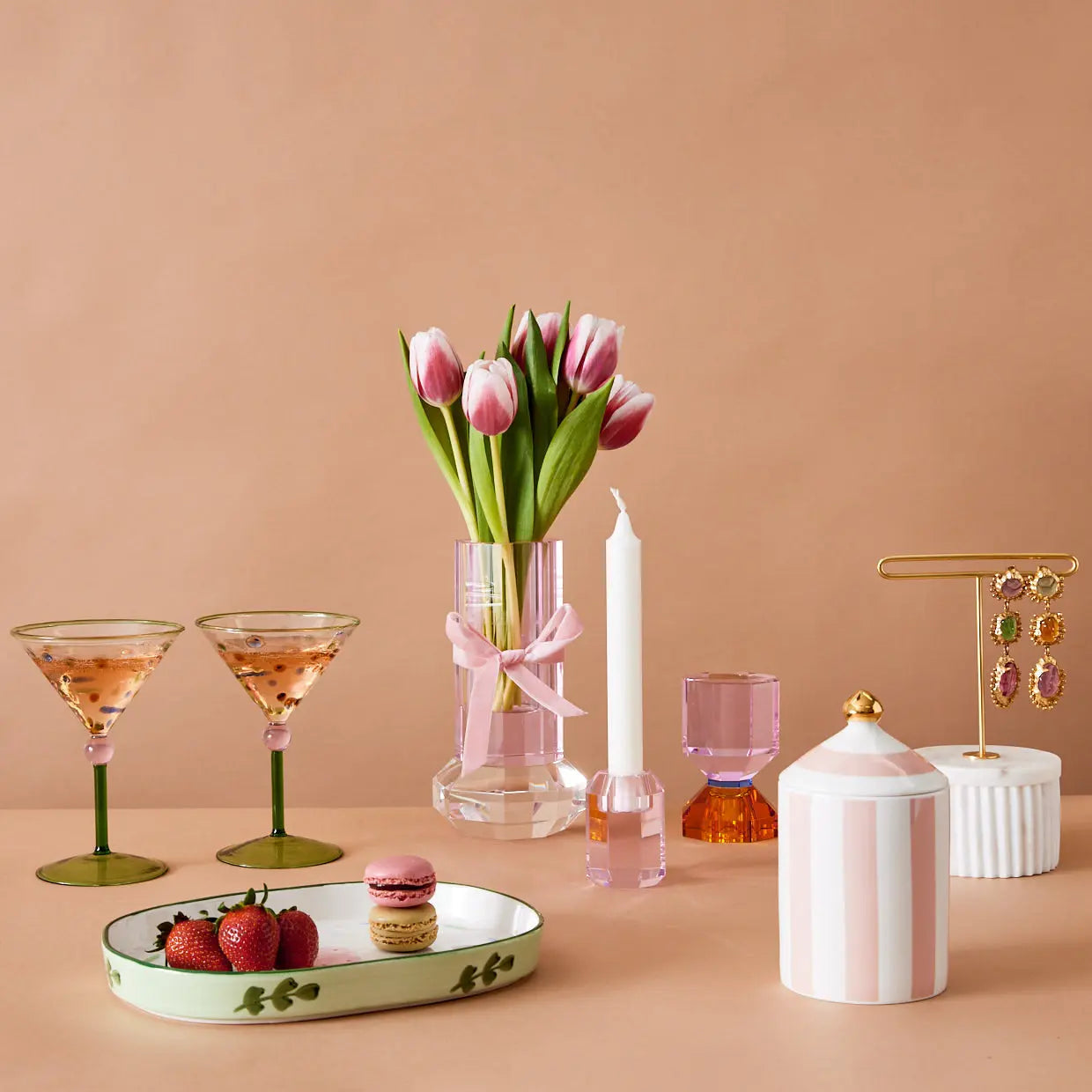 Cushion Crystal Cut Coloured Vase Pink
