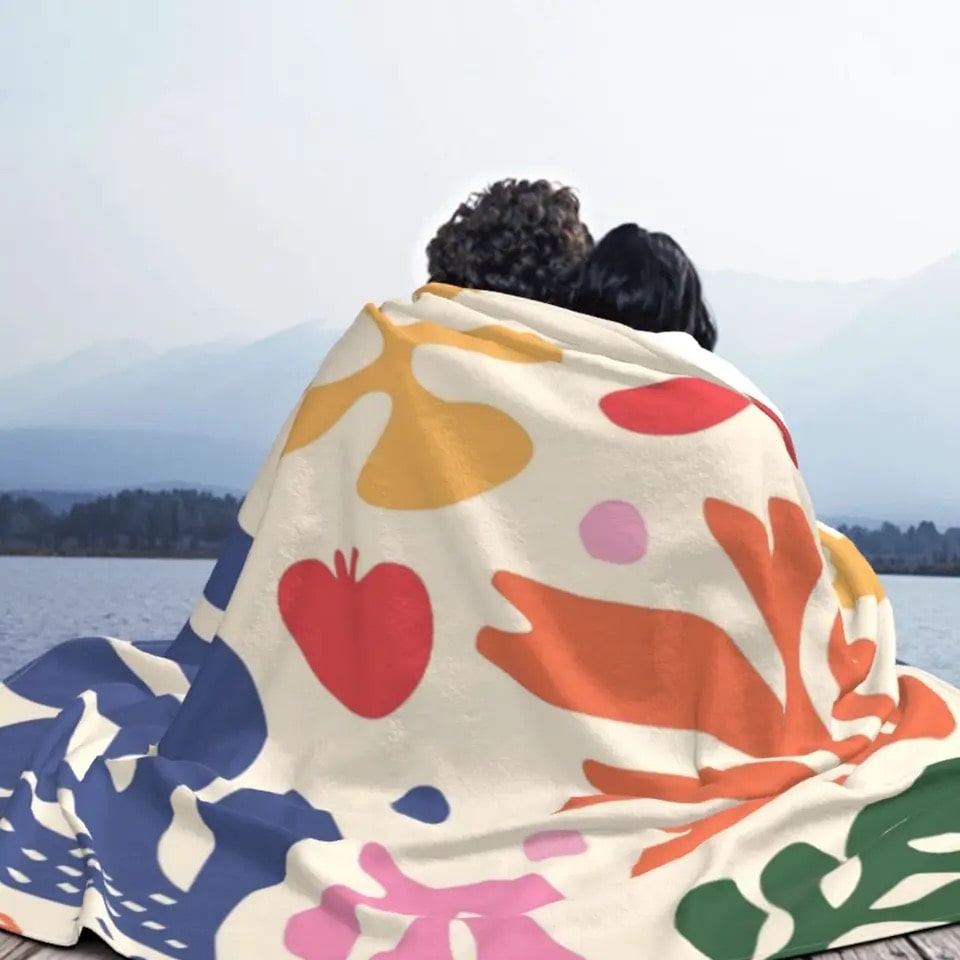 Abstract Flower Print Blanket