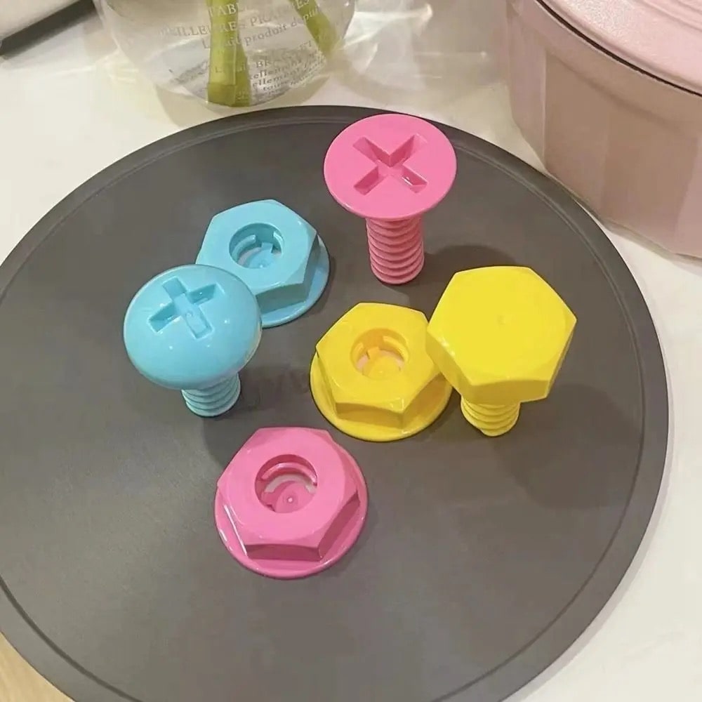 Creative Screw Shape Hook YP04