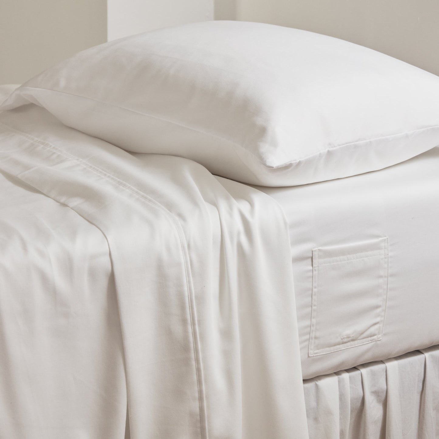 Robin Cotton Sheet Set with Bedside Pocket