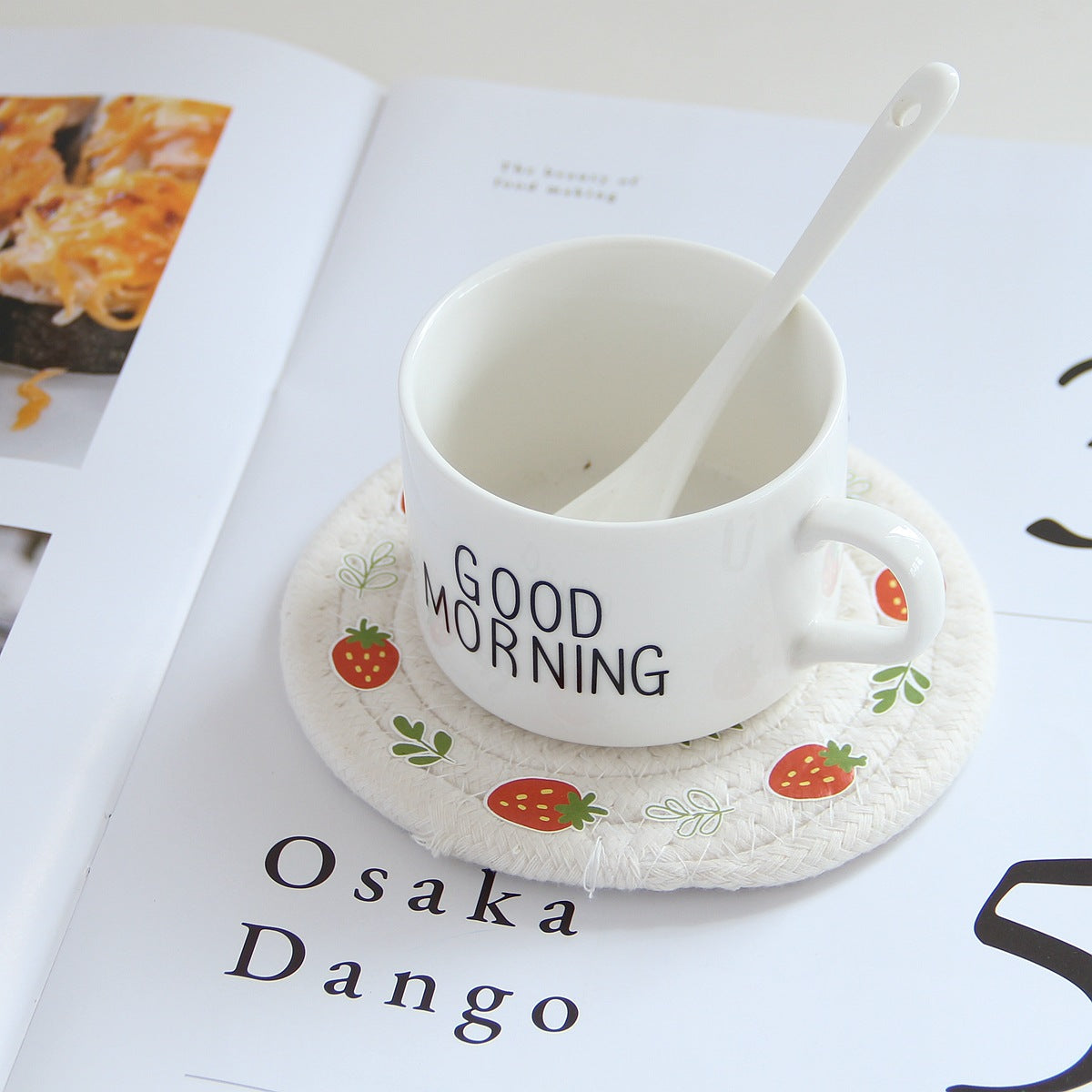 Nordic Strawberry Round Tea Coaster Handmade Woven Placemat Y40