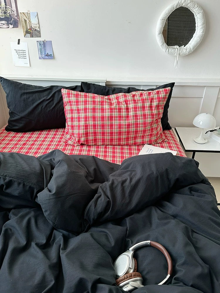 Red Tartan Plaid & Black Bedding Set