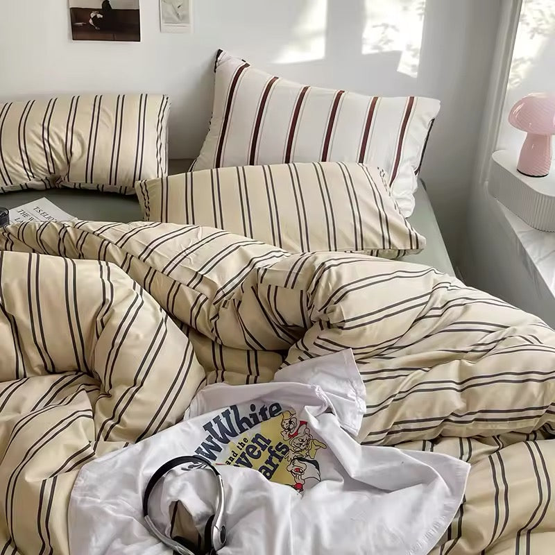 Retro Striped Bedding Set