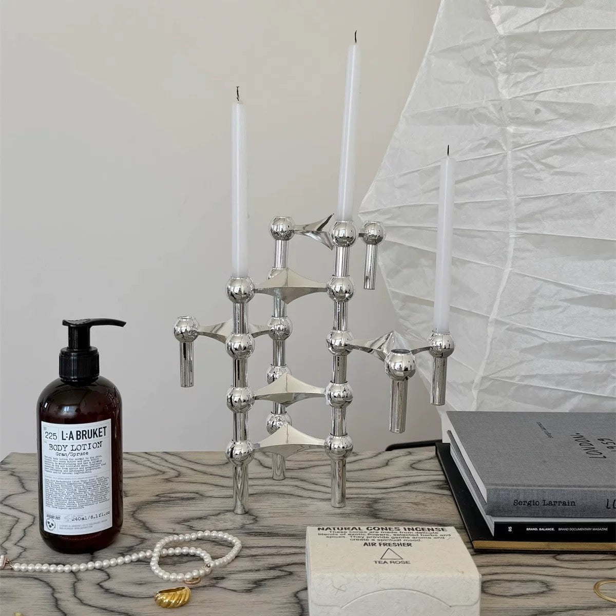 Candelabro molecular nórdico